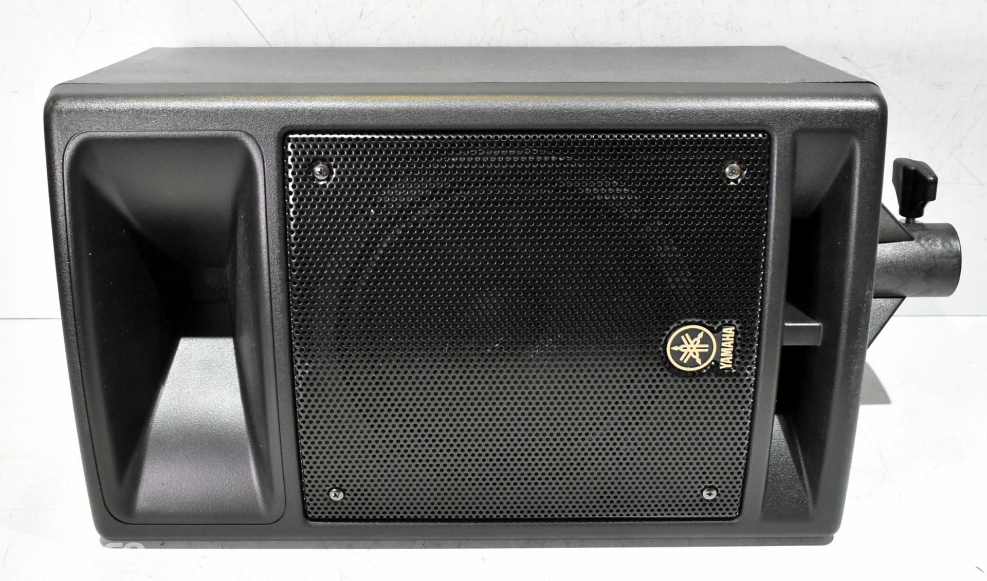 Yamaha Portable Stage PA System PAS300 with soft case on wheels - details in desc. - Image 8 of 12