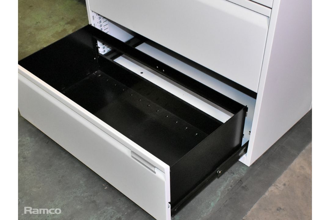 4 drawer filing cabinet - W 900 x D 460 x H 1310mm - NO KEYS - Image 4 of 7