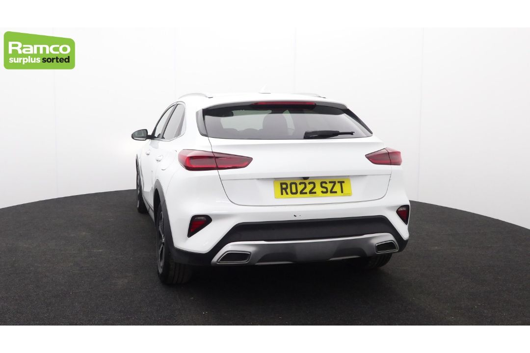 2022 KIA XCEED 3 PHEV S-A 1.6L Petrol Hybrid - full details in the description - Image 6 of 57