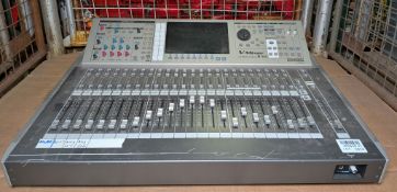 Roland M-400 V-mixer digital live mixing console - W 745 x D 596 x H 220mm