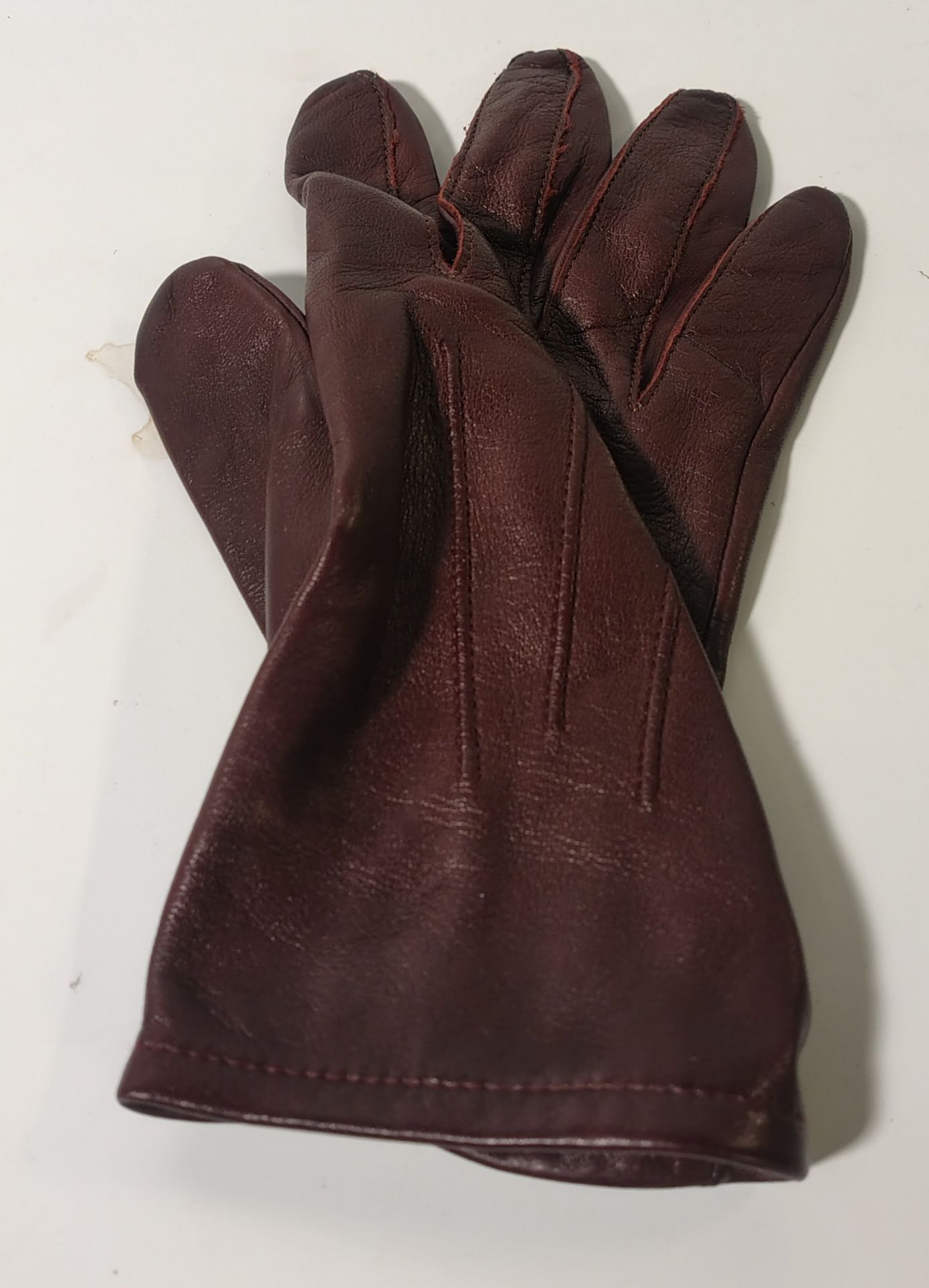 140x British Forces unpaired gloves - mixed styles - mixed sizes - Image 5 of 16