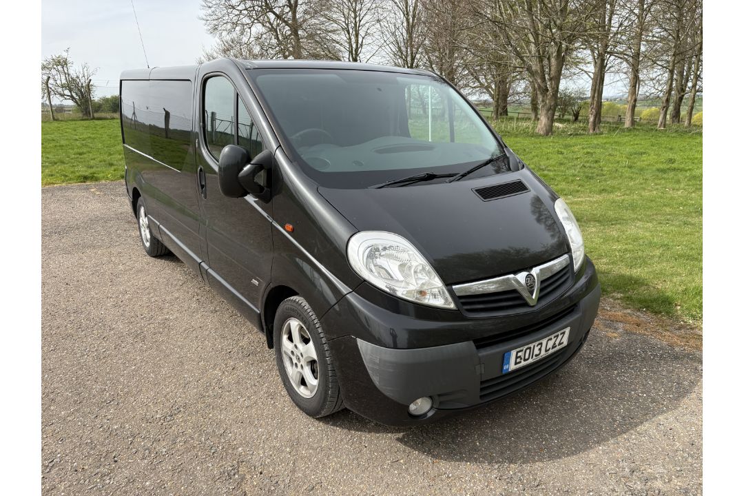Vauxhall Vivaro 2900 Sportive CDTI – EO13 CZZ – 2013 – 109330 miles – black - Image 1 of 18