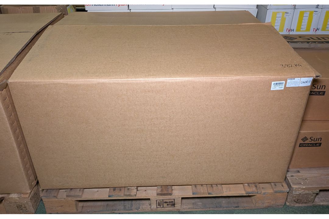 Workshop consumables in metal storage trays - heavy duty bolts, rubber seals, filters - approx 382kg - Image 11 of 11
