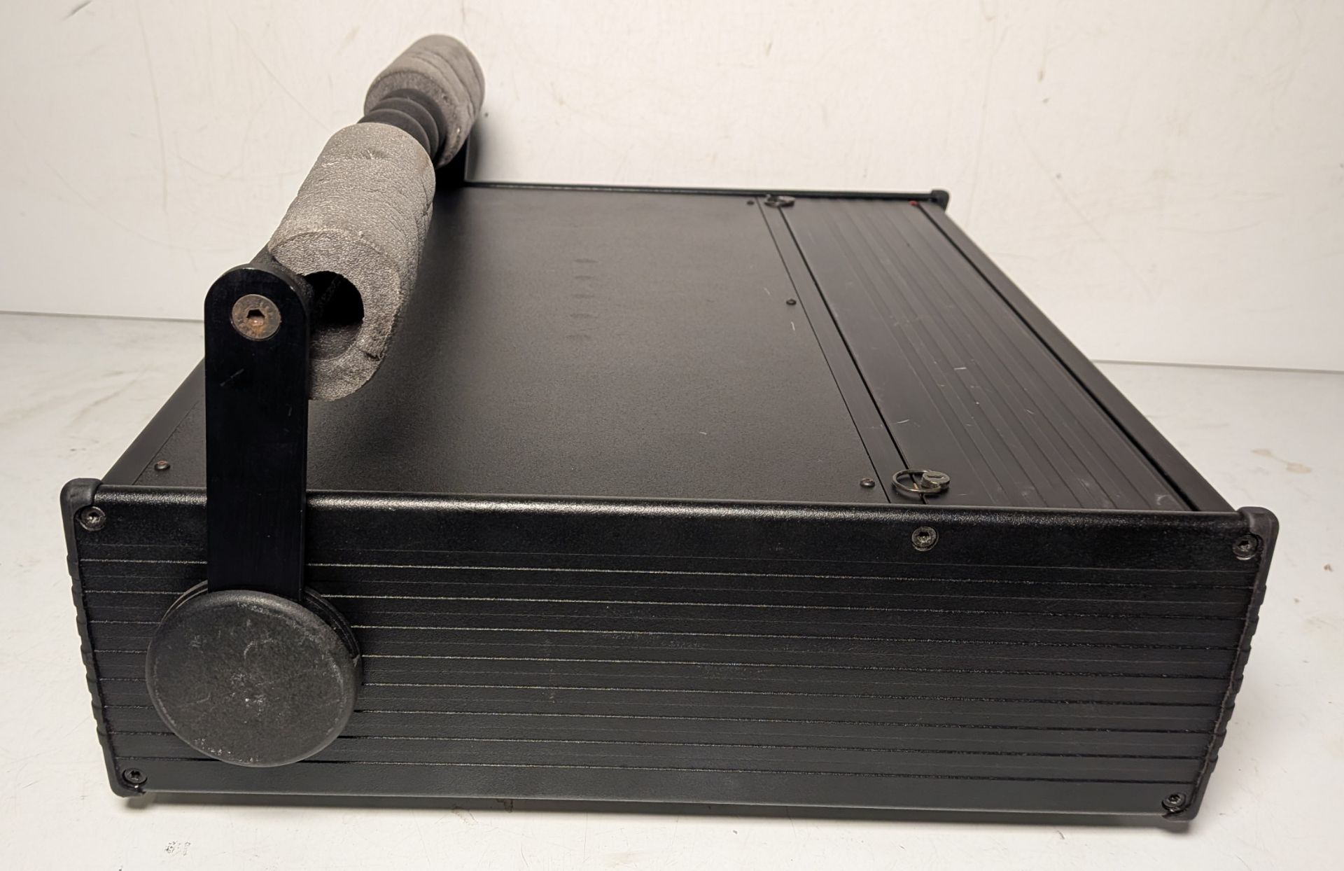 Audio Developments AD146 8 stereo channel mixer and power supply unit - W 390 x D 400 x H 110mm - Image 7 of 11