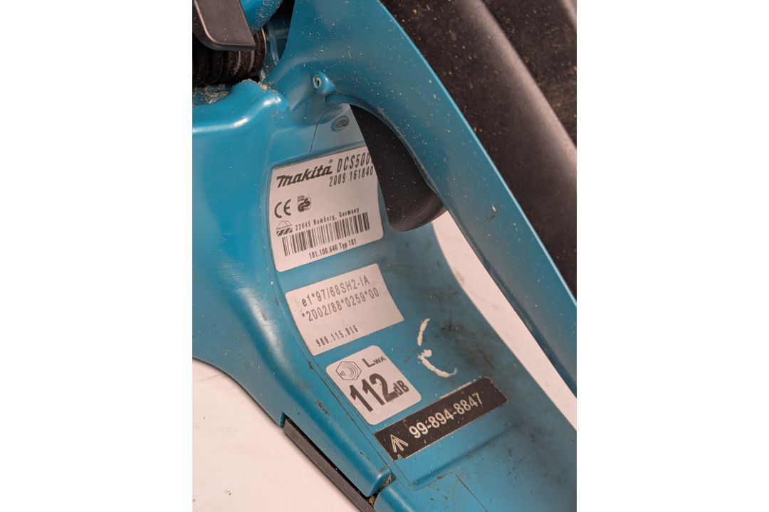 Makita DCS5000 professional 50cc petrol chainsaw with accessories in carry case - Image 8 of 14