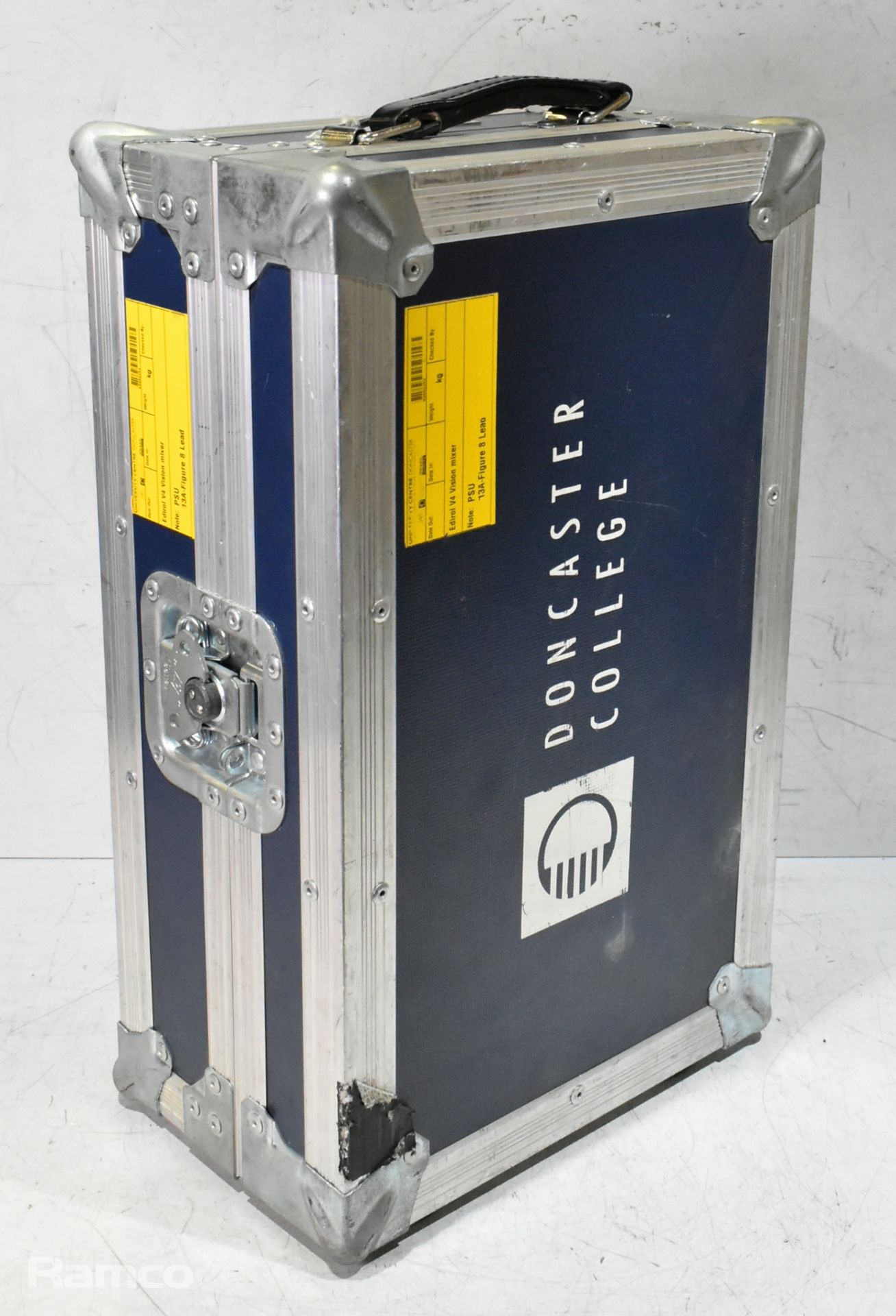 Edirol V4 vision mixer 4-channel video mixer with 5-Star flight case - Image 5 of 6