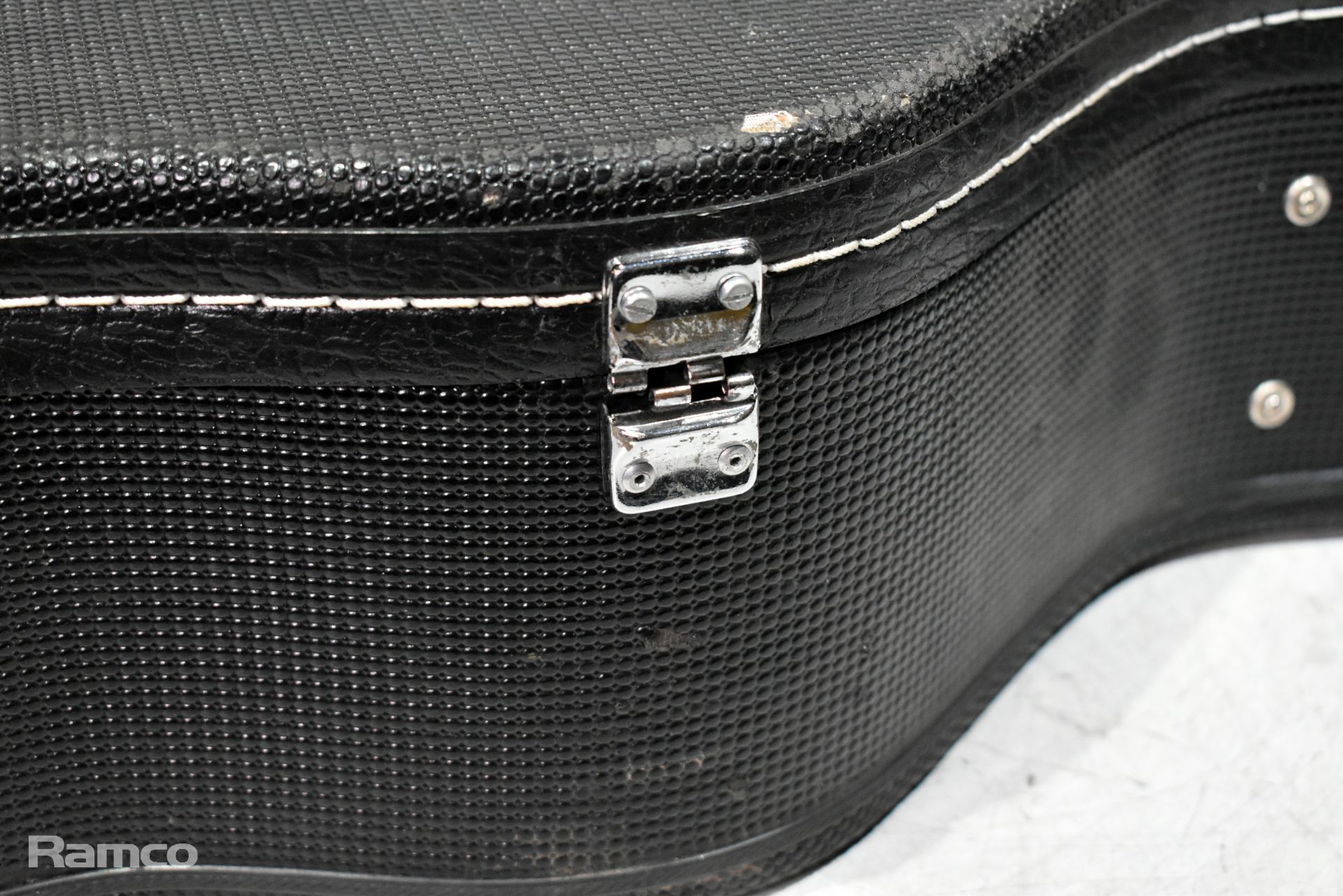 Guitar equipment - Yamaha acoustic, Line 6 and various pedals - details in description - Image 9 of 16
