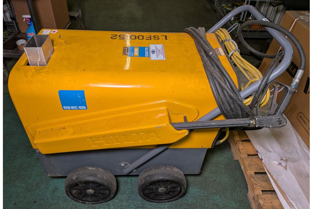 Hilta TW101 110V pressure washer - Image 1 of 11