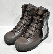 2x pairs of Iturri brown cold wet weather boots - size 8M
