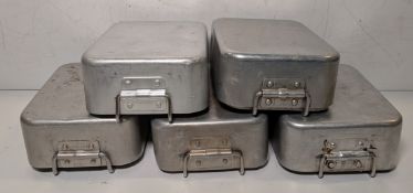 17x British Army pan mess tin - mixed sizes