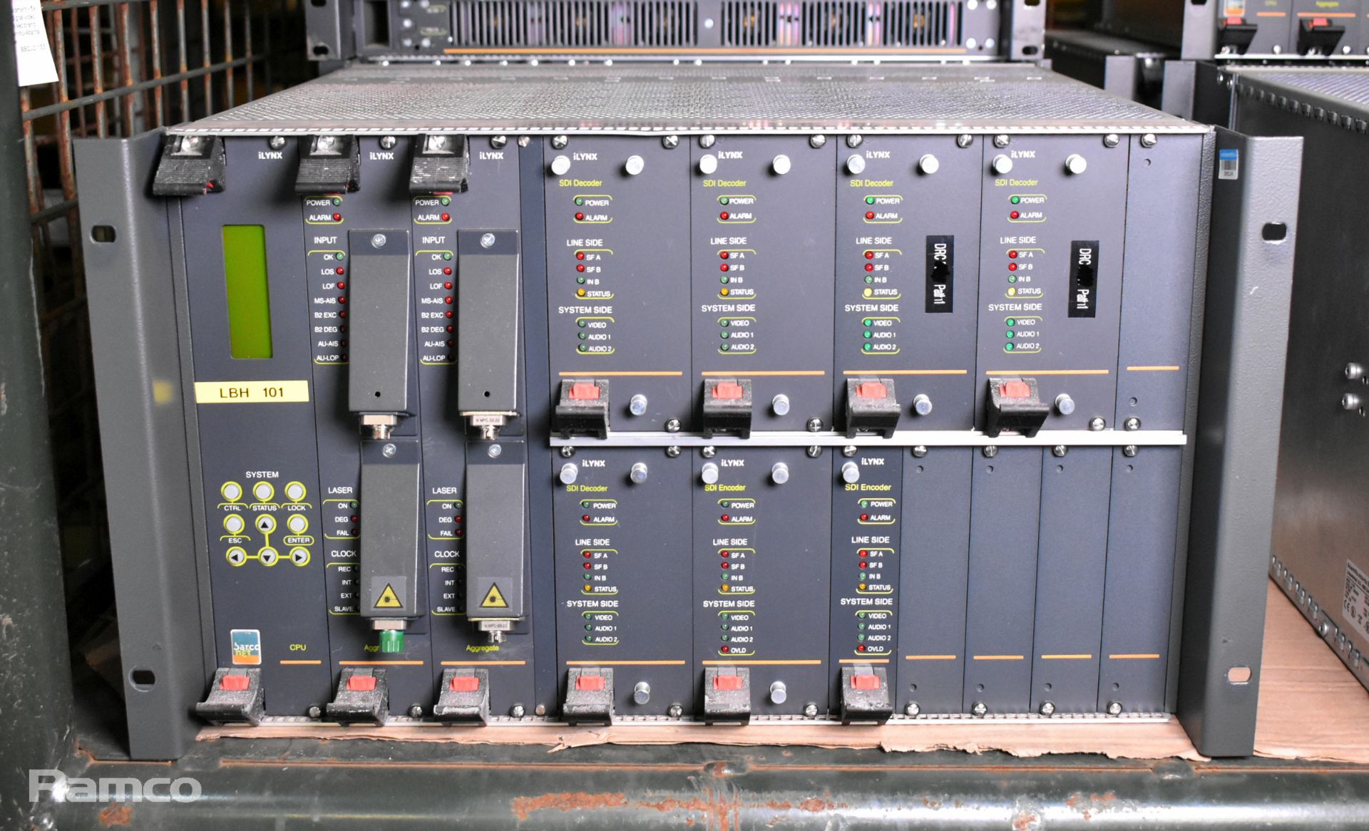 Communication Equipment - 5x ILYNX V9524201 digital video distribution unit & more - Image 6 of 10