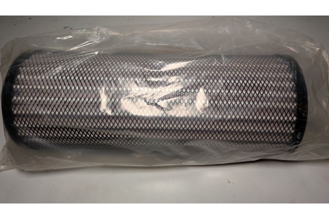 Workshop consumables in metal storage trays - heavy duty bolts, rubber seals, filters - approx 382kg - Image 10 of 11