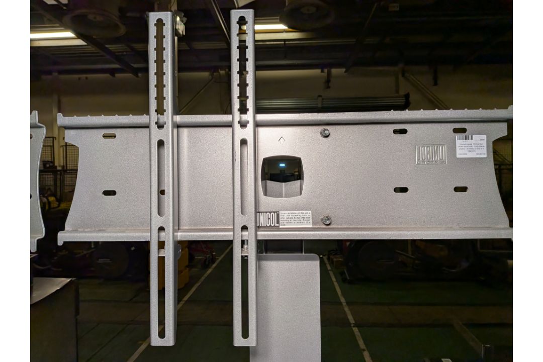 2x Unicol mobile TV/monitor silver stands with 1 adjustable shelf - W 884 x D 660 x H 1890mm - Image 3 of 14