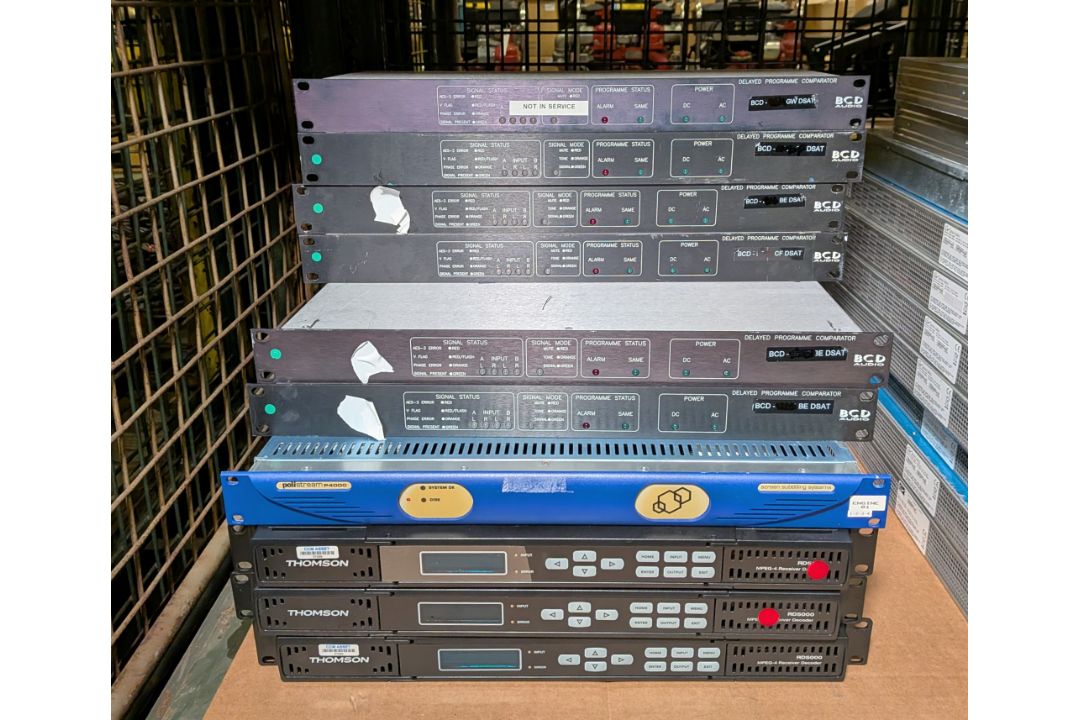 Audio/visual equipment - full details in the description - Image 4 of 11