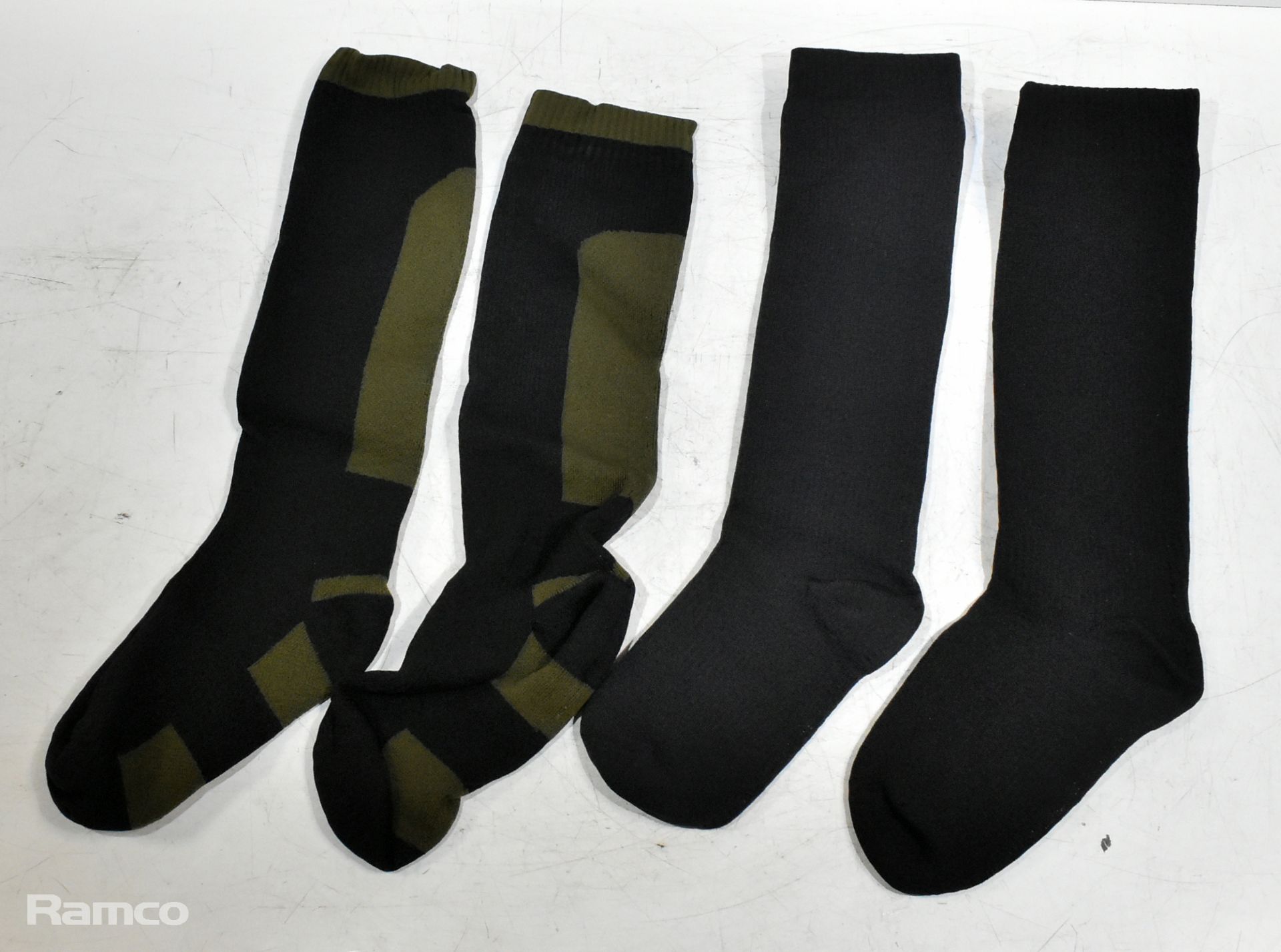 13x Sealskinz knee length waterproof socks - mixed sizes - unused