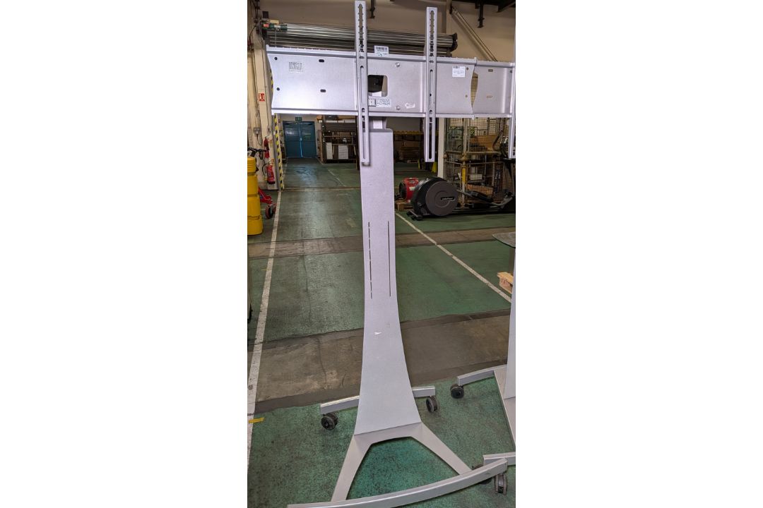 2x Unicol mobile TV/monitor silver stands with 1 adjustable shelf - W 884 x D 660 x H 1890mm - Image 8 of 14