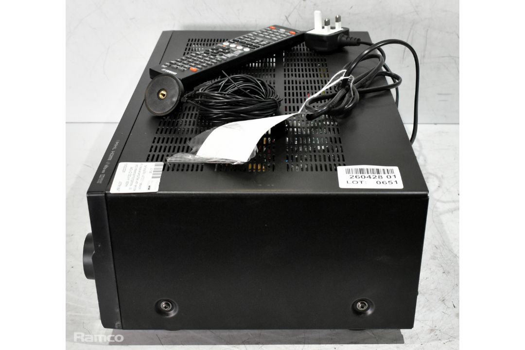 Yamaha RX-V475 5.1 network AV receiver/amplifier with remote and reference microphone - Image 3 of 6