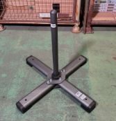 Heavy-duty bumper weight plate stand - W 910 x D 910 x H 780mm