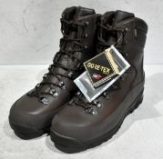 2x pairs of Iturri brown cold wet weather boots - size 8M