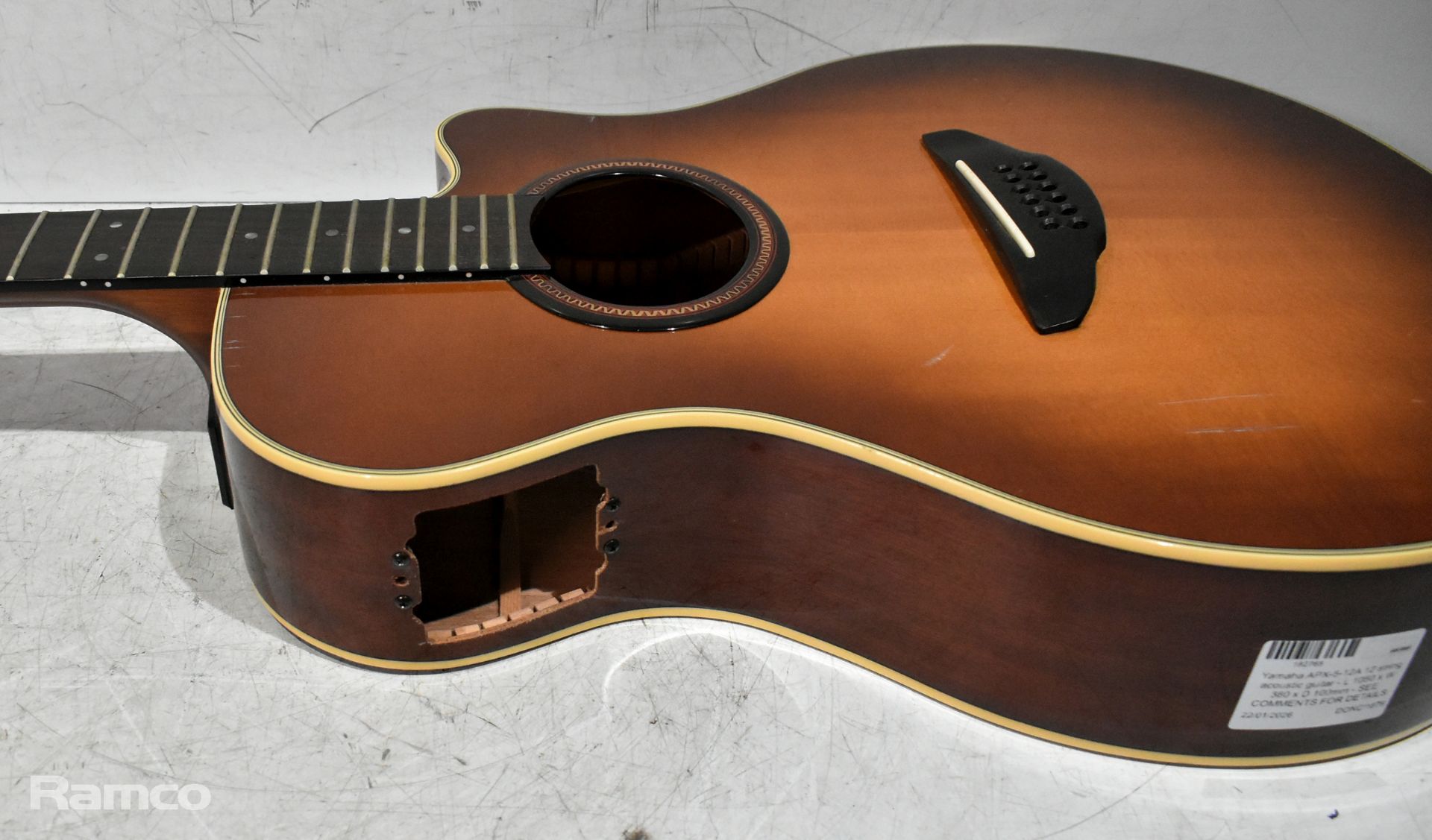 Guitar equipment - Yamaha acoustic, Line 6 and various pedals - details in description - Image 3 of 16