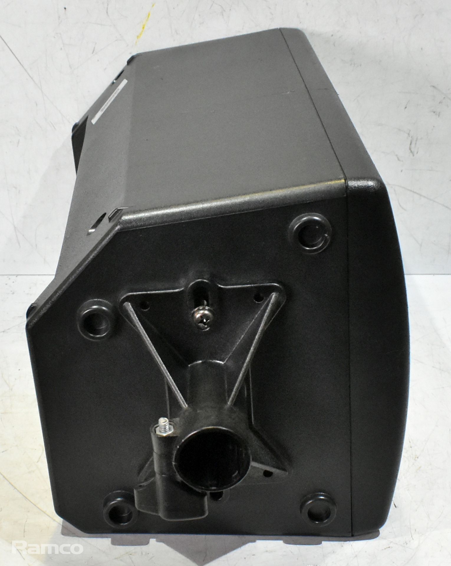 Yamaha Portable Stage PA System PAS300 with soft case on wheels - details in desc. - Image 4 of 12