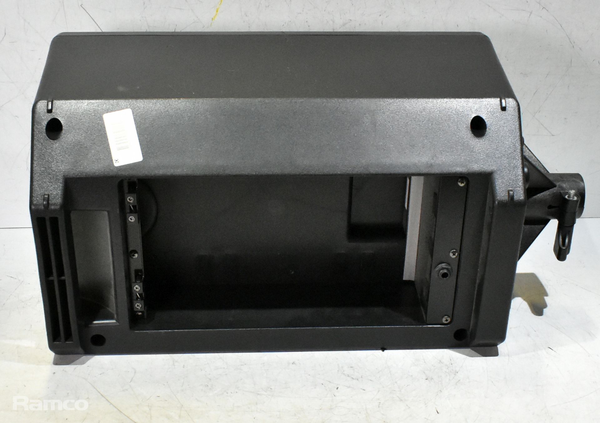 Yamaha Portable Stage PA System PAS300 with soft case on wheels - details in desc. - Image 3 of 12