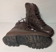50x pairs of grade 1 various combat boots - may include Magnum, YDS, Haix - mixed sizes