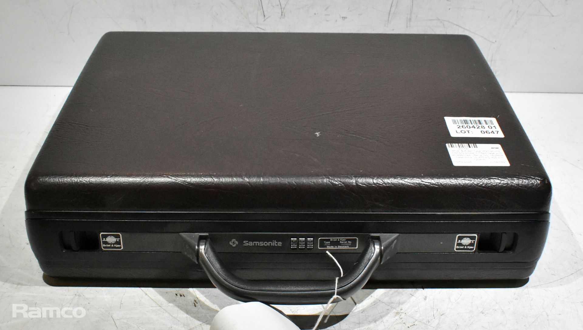 Bruel & Kjaer Type 3520 sound intensity probe in fitted case with accessories - Image 10 of 10