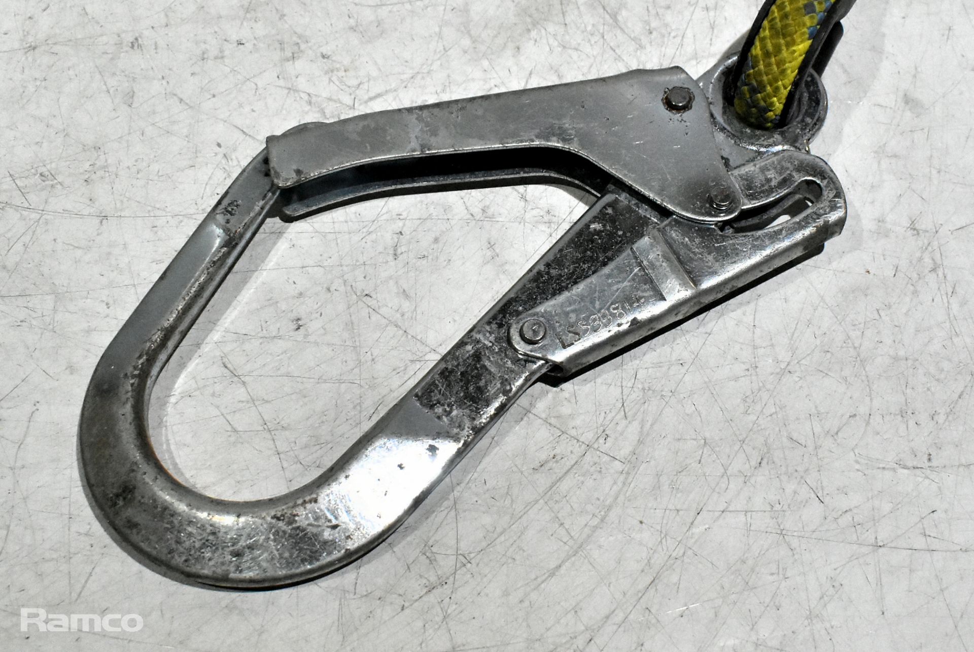 8x G-Force LB 100 17 1.7m universal adjustable safety lanyards with scaffold hook - Image 3 of 5