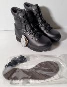 Altberg New Defender high liability men's black leather combat boots - Size 6M