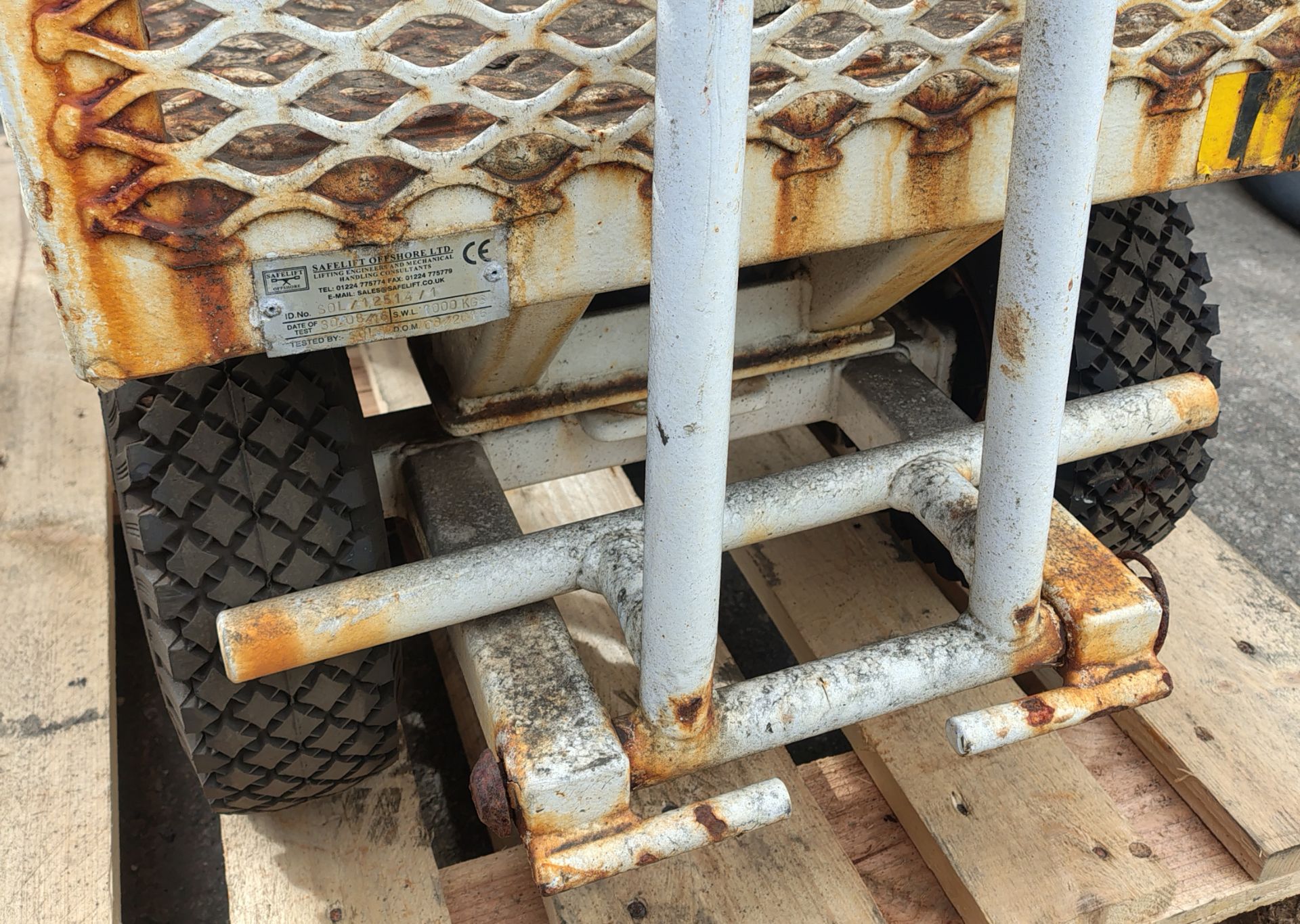 Safelift SOLFWLT1T - 1t 4 Wheel Liftable Truck 1000mm x 500mm x 860mm - Image 2 of 8