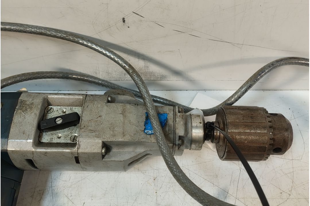 DEWALT DCD985M2 18V Battery Drill c/w 2 Batteries and Charger & BOSCH GBM23-2E 110V Rotary Drill - Image 3 of 11