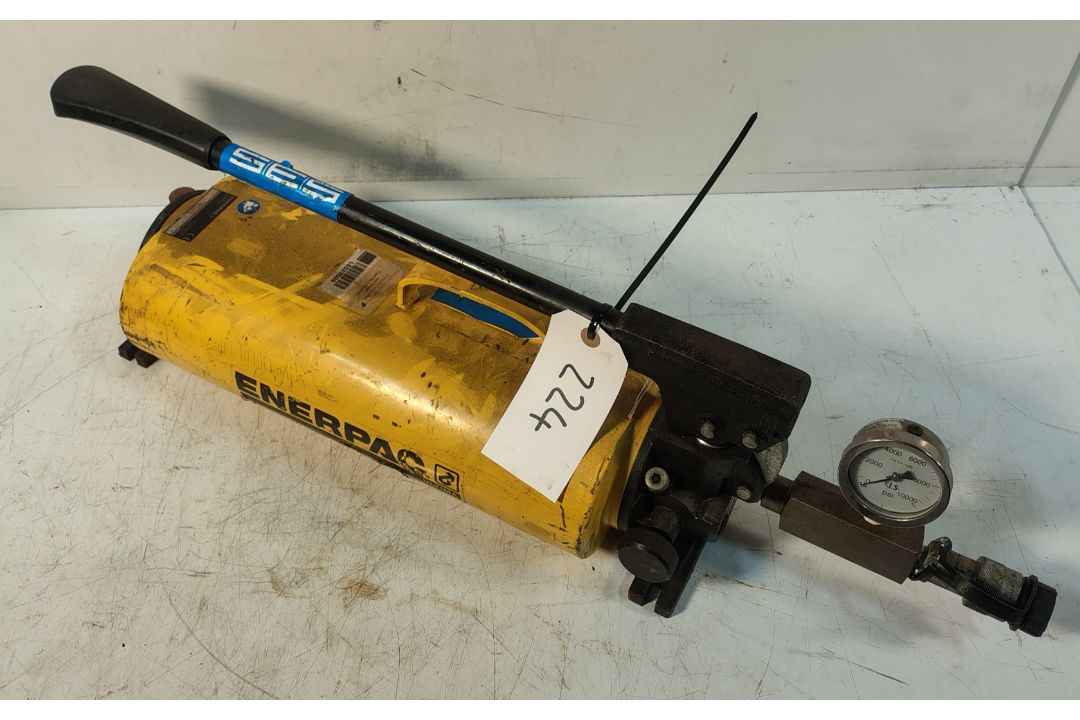 Enerpac P-801 700bar Ultima Two Speed Steel Hand Pump - Image 5 of 5