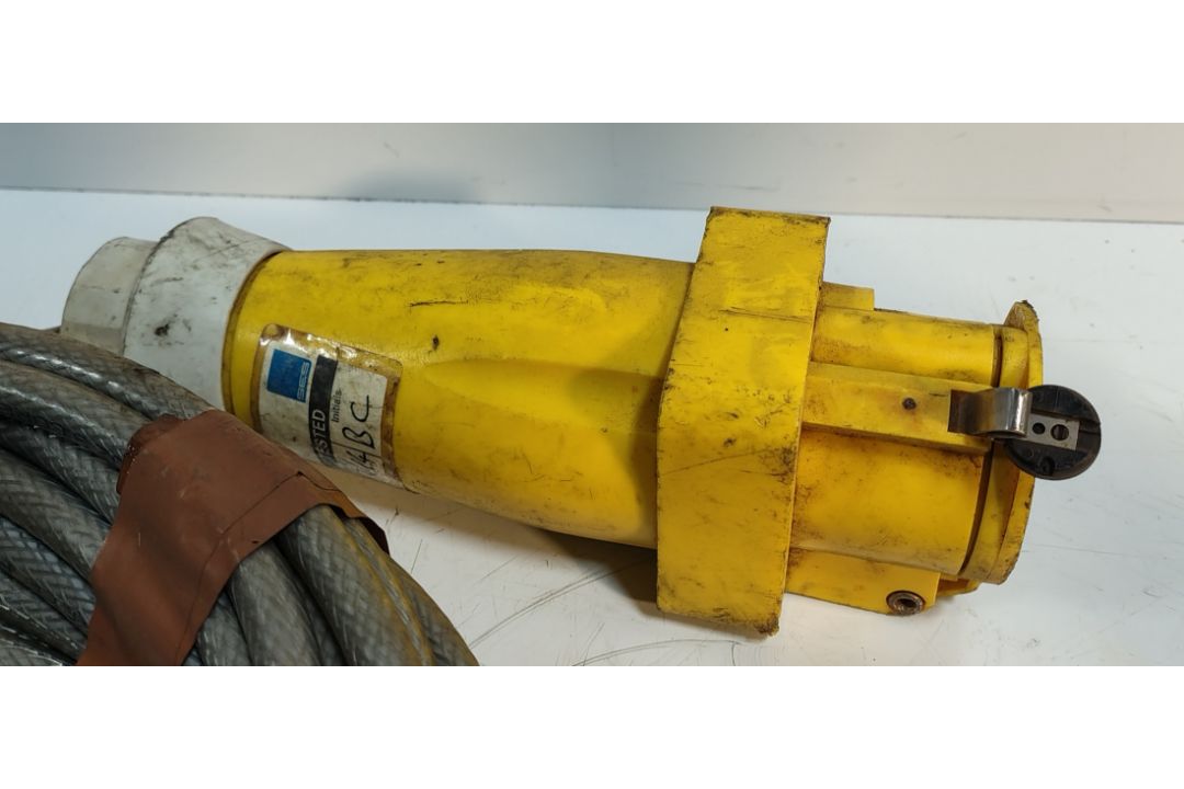 8x SES Syflex/Stahl - 110V 16A Stahl EX. Extension Cables - Image 1 of 6