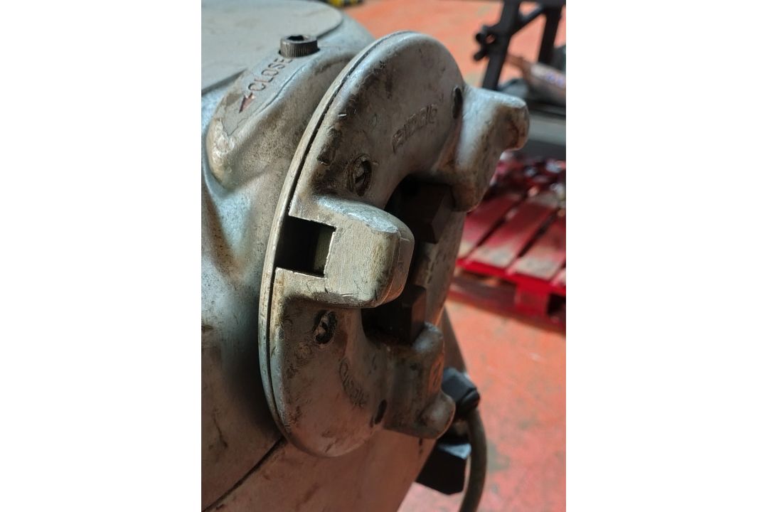 RIDGID 300 1/2" to 2" Threader Machine 110v - Image 8 of 13