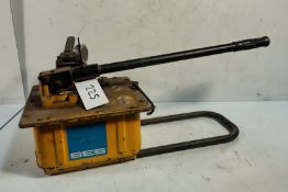 Enerpac P-462 700bar Ultima Two Speed Steel Hand Pump