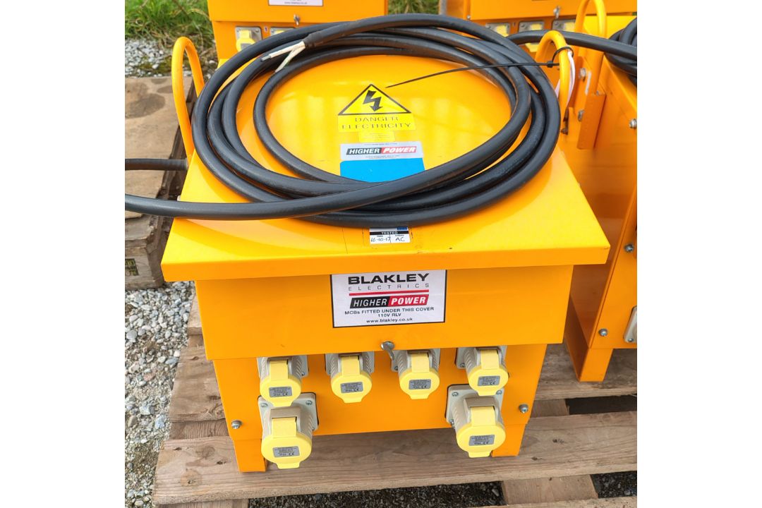 BLAKLEY TA/P/1/10/S6 240V-110V 10kVA Transformer - Image 1 of 4