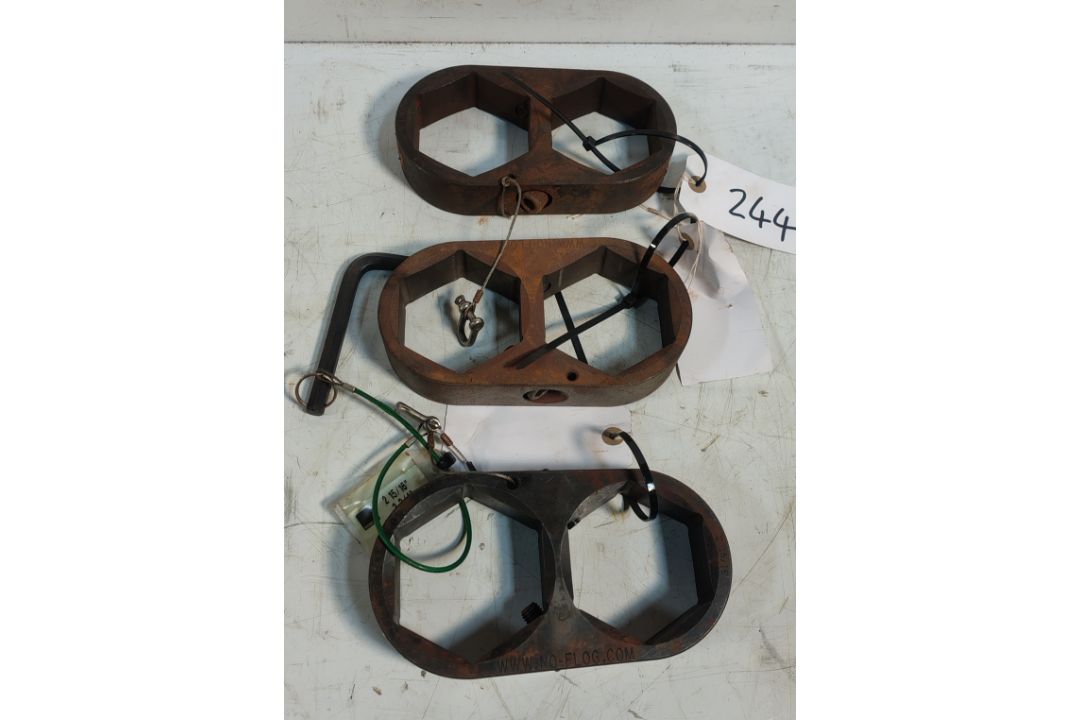 3x HTL NF-21516318 No Flog 2.15/16" to 3.1/8" Hands Free Backing Spanners - Image 1 of 4