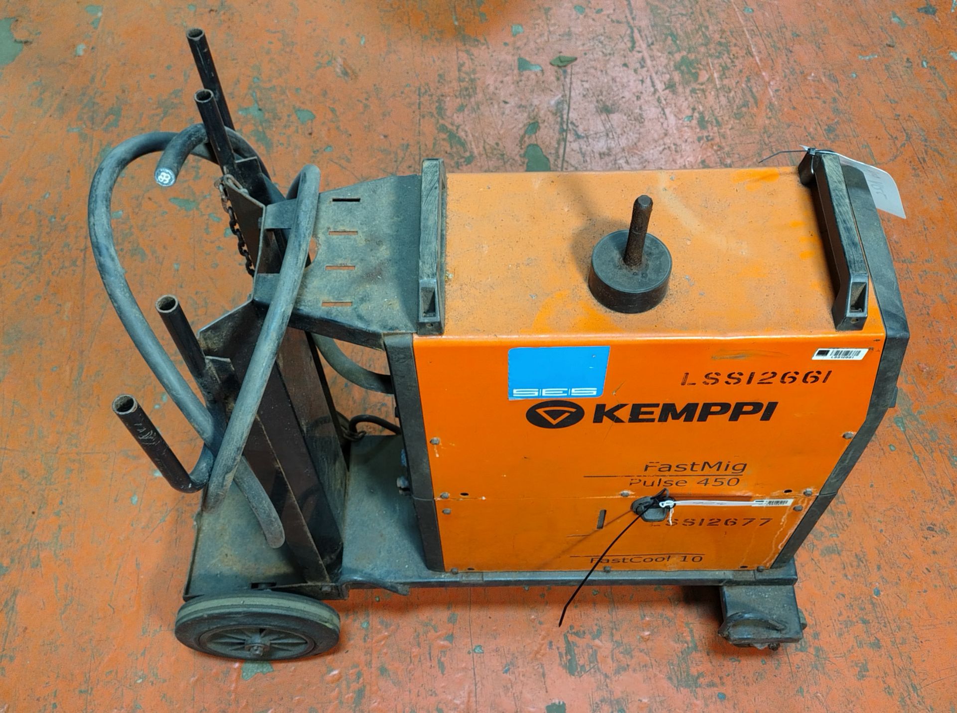 Kemppi Fastmig Pulse 450 - 415V Welding Inverter and water cooling unit - Image 4 of 10