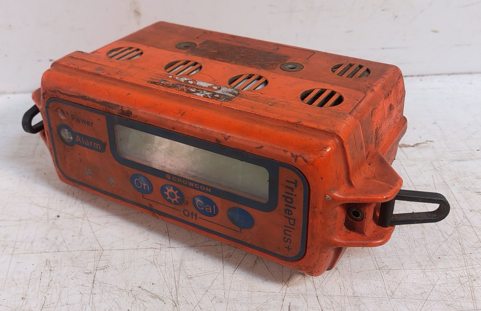 5x Crowcon Triple Plus+ ATEX Portable Gas Detectors- O2, CH4 (LEL), H2S & 2x Crowcon C01547 Chargers - Image 4 of 6