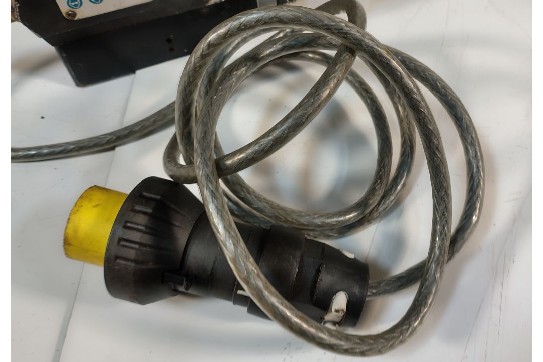 ROTABROACH Panther 110V Magnetic Base Drill - Image 5 of 7