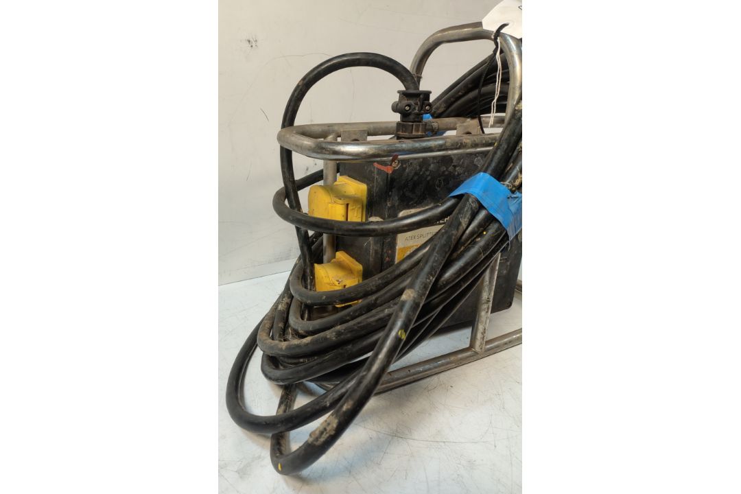 5x SA EQUIP PNSB110/15-4EX/STA 110V 4 WAY EX. Splitter Units (STAHL) - Image 19 of 28