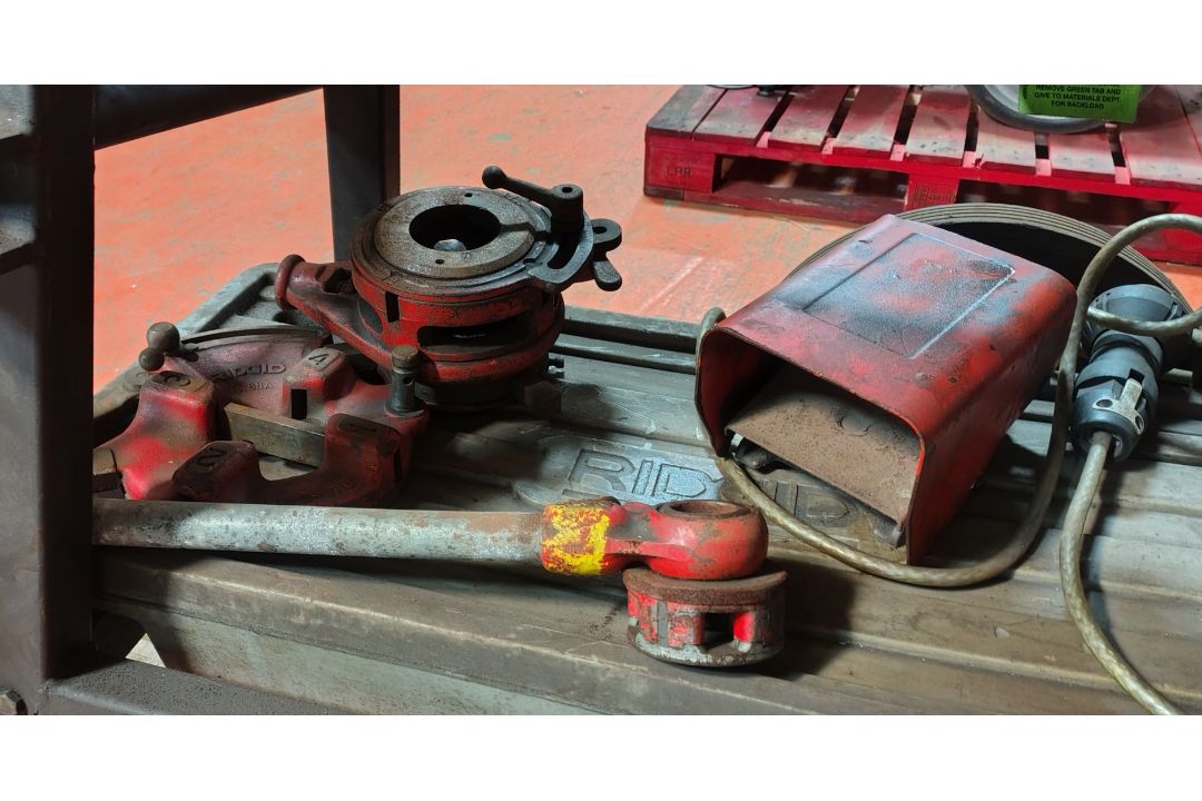 RIDGID 300 1/2" to 2" Threader Machine 110v - Image 5 of 13