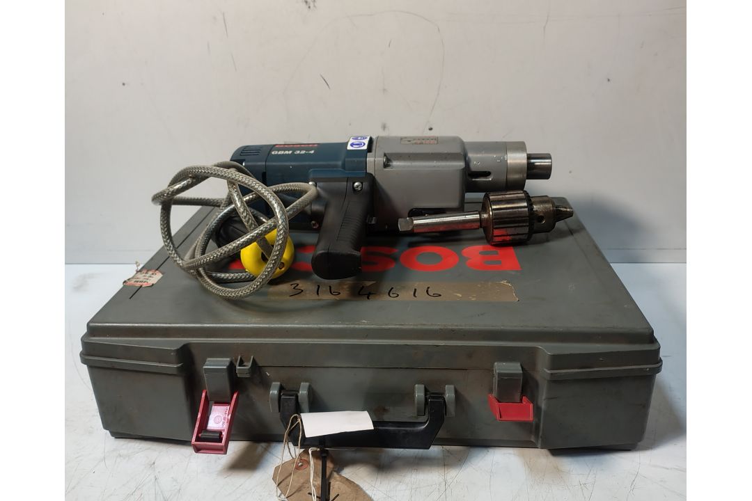 2x Bosch GBM 32-4 110V 3/4" Breast Drills - Image 2 of 9