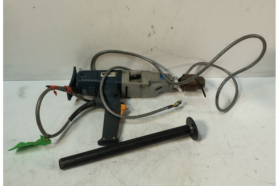 DEWALT DCD985M2 18V Battery Drill c/w 2 Batteries and Charger & BOSCH GBM23-2E 110V Rotary Drill - Image 2 of 11