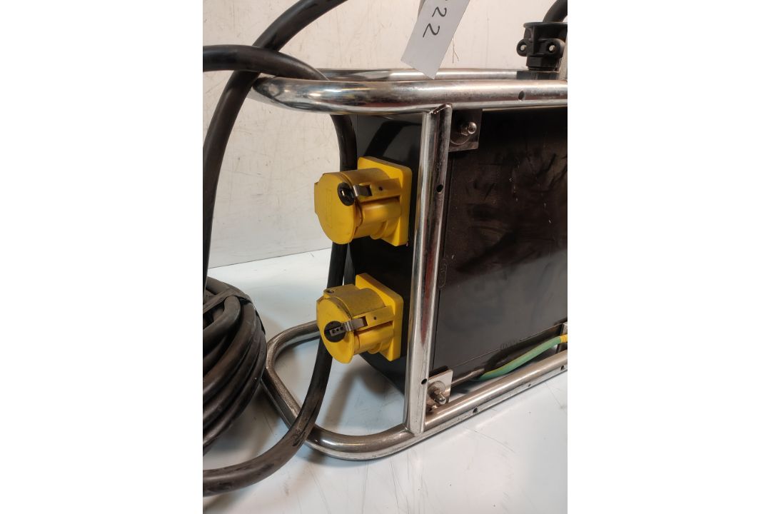SA EQUIP PNSB110/15-4EX/STA 110V 4 WAY EX. Splitter Unit (STAHL) - Image 4 of 8