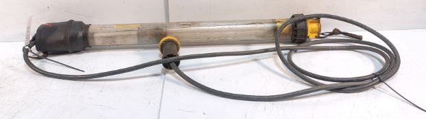 SA EQUIP SHE236C110STA 110V EX. Fluorescent Work Light