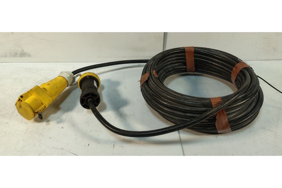 10x SES HOFR/STAHL 110V 16A STAHL EX. Extension Cables - Image 2 of 5