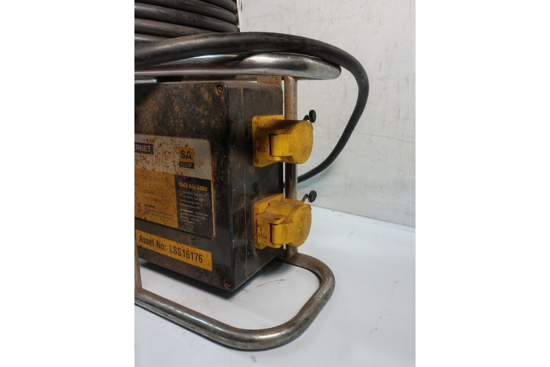 5x SA EQUIP PNSB110/15-4EX/STA 110V 4 WAY EX. Splitter Units (STAHL) - Image 16 of 32