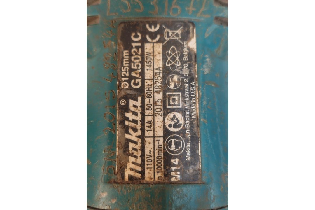 4x DEWALT DW840 110V 7" Angle Grinders & 2x MAKITA GA5021C 110V 5" Angle Grinders - Image 6 of 10